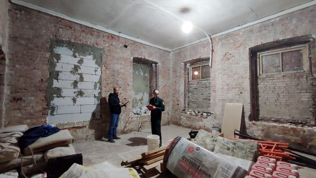 Кто проверяет перепланировку квартиры?